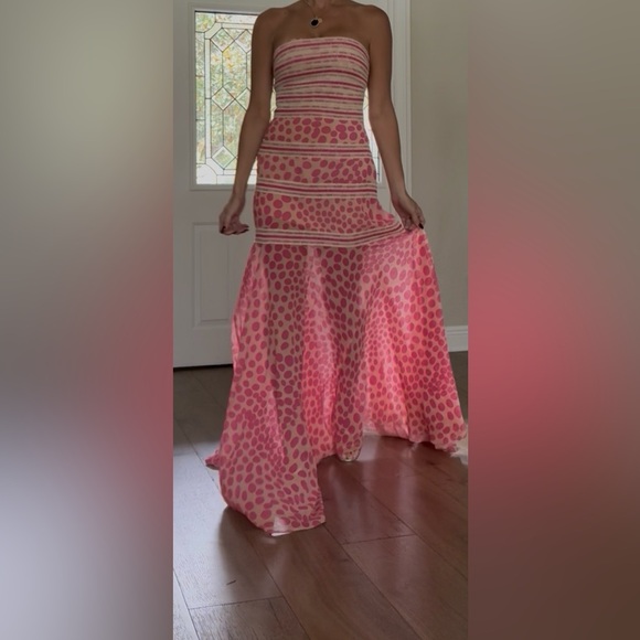 Patbo Polka dot dress. Straps have been removed to make it a strapless dress. - Picture 11 of 12